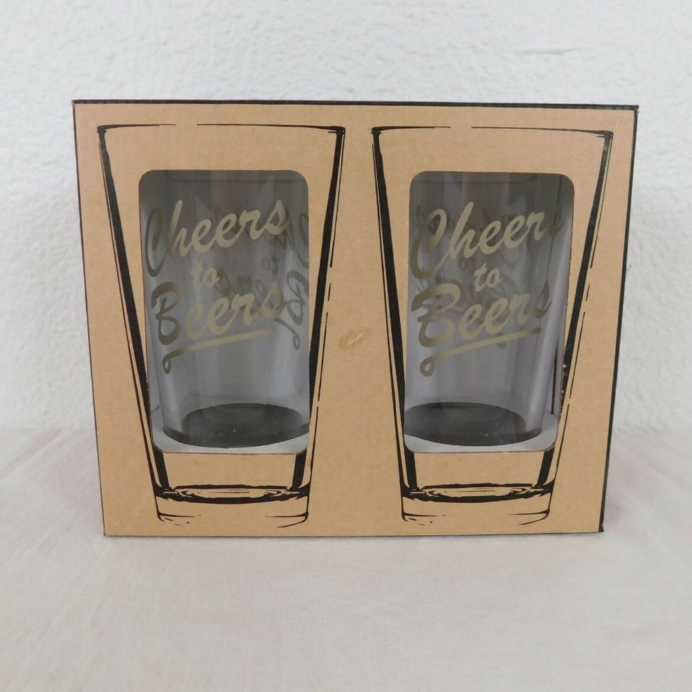 2 Pint Glasses Cheers to Beers in Plaid Box New Party Tailgate Fraternity Gift